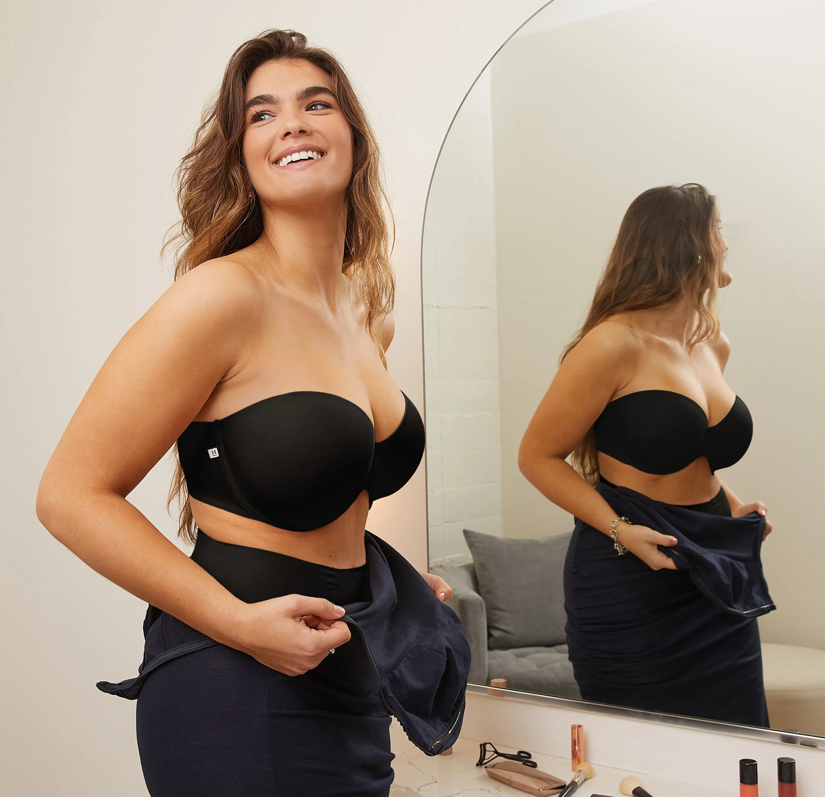Base Strapless Bra - Black