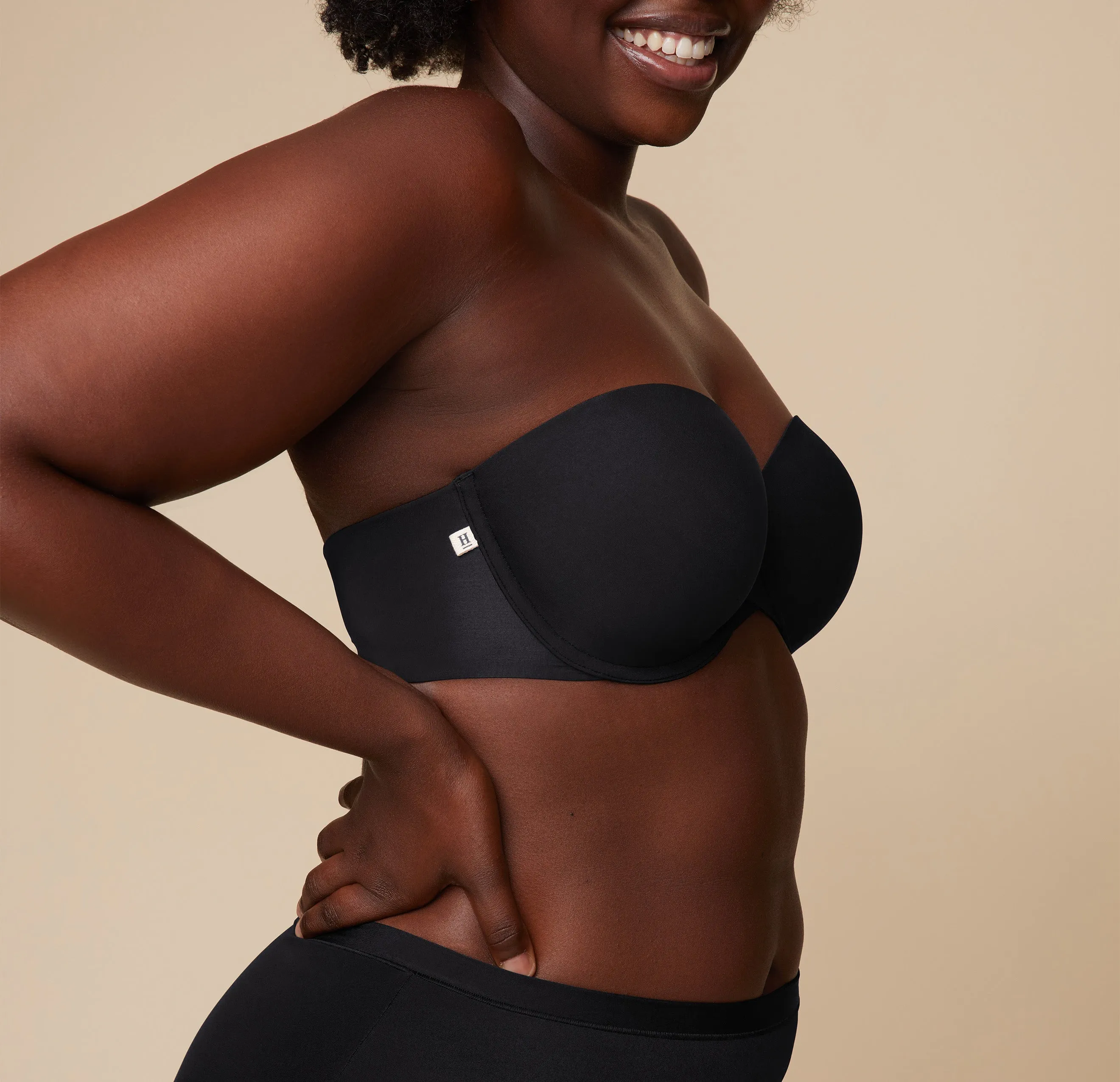 Base Strapless Bra - Black