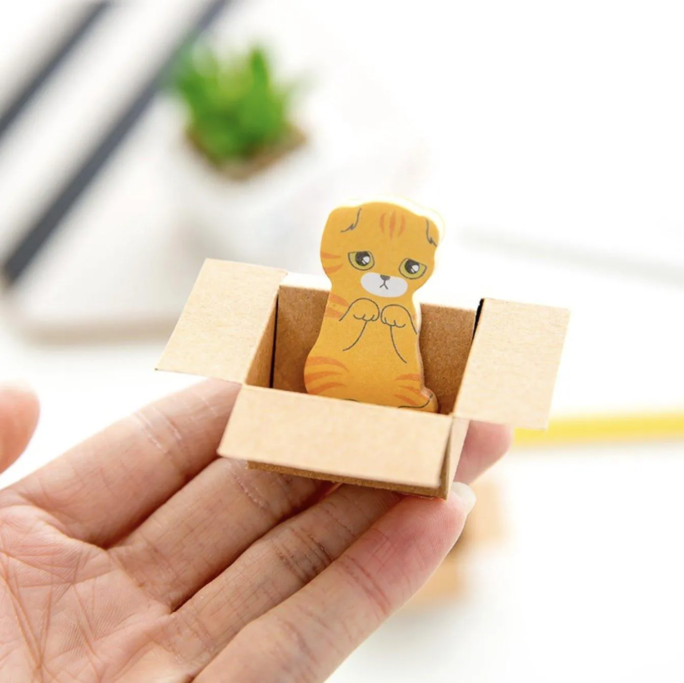Korean version of cute carton cat  notes NP-000130